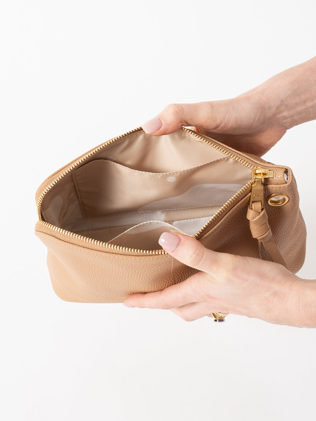 Luxe Medium Pouch - Latte