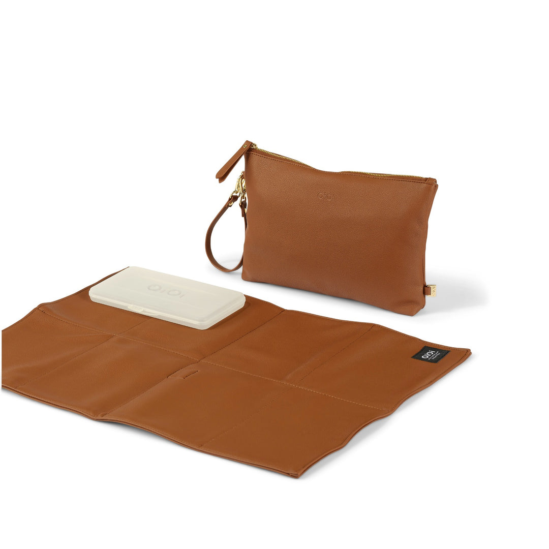 OiOi Nappy Changing Pouch - Chestnut Brown