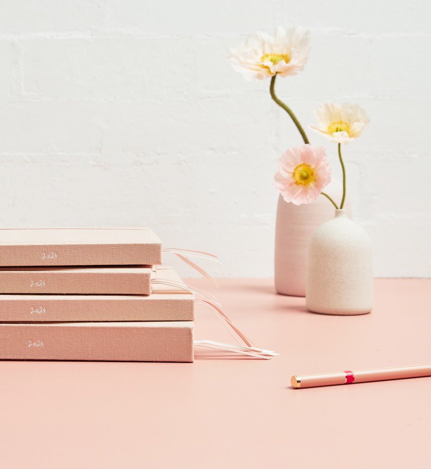 2024 Planner | Grande | Horizontal Weekly | Amore