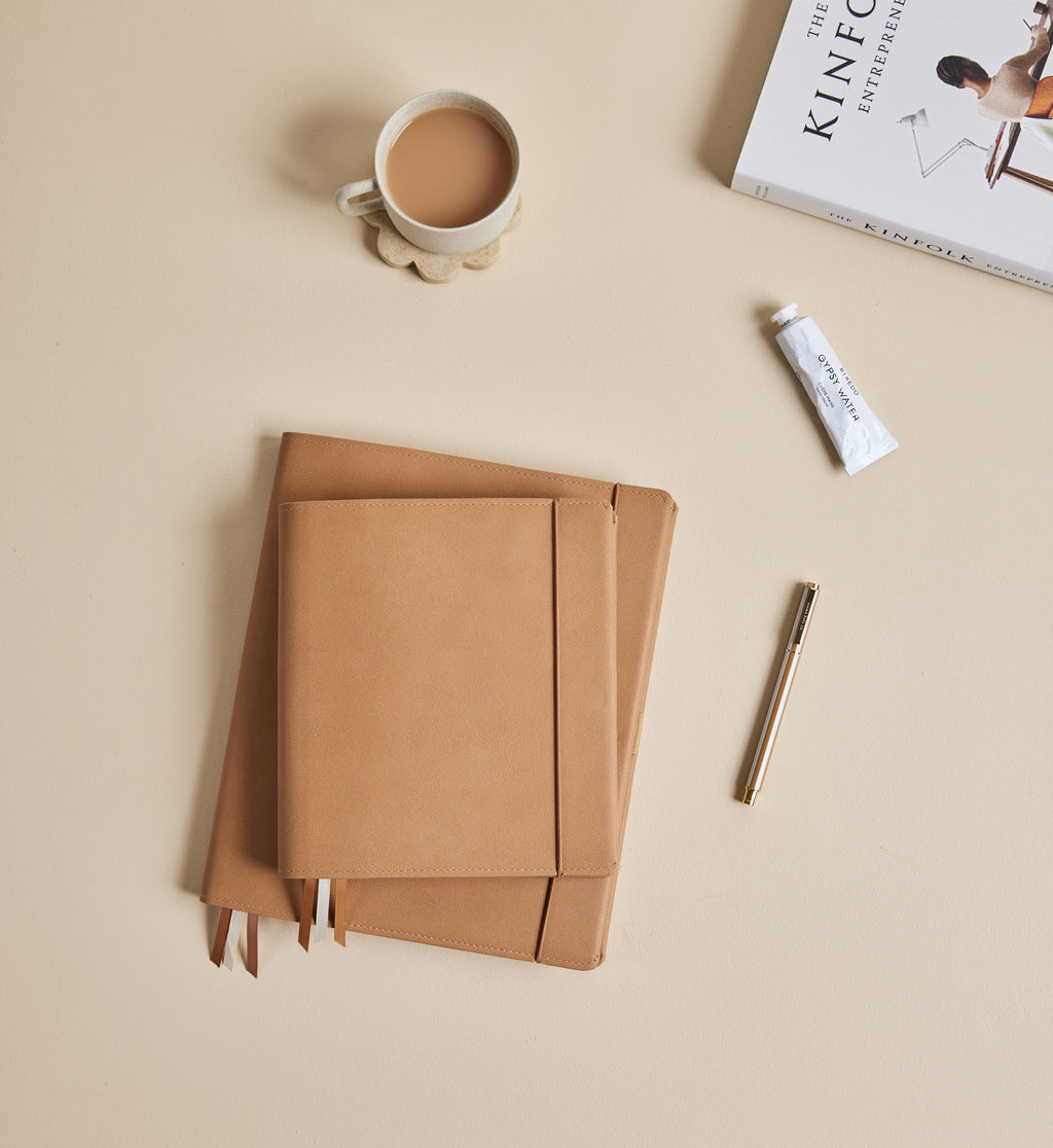 Compendium | Signature | Biscotti