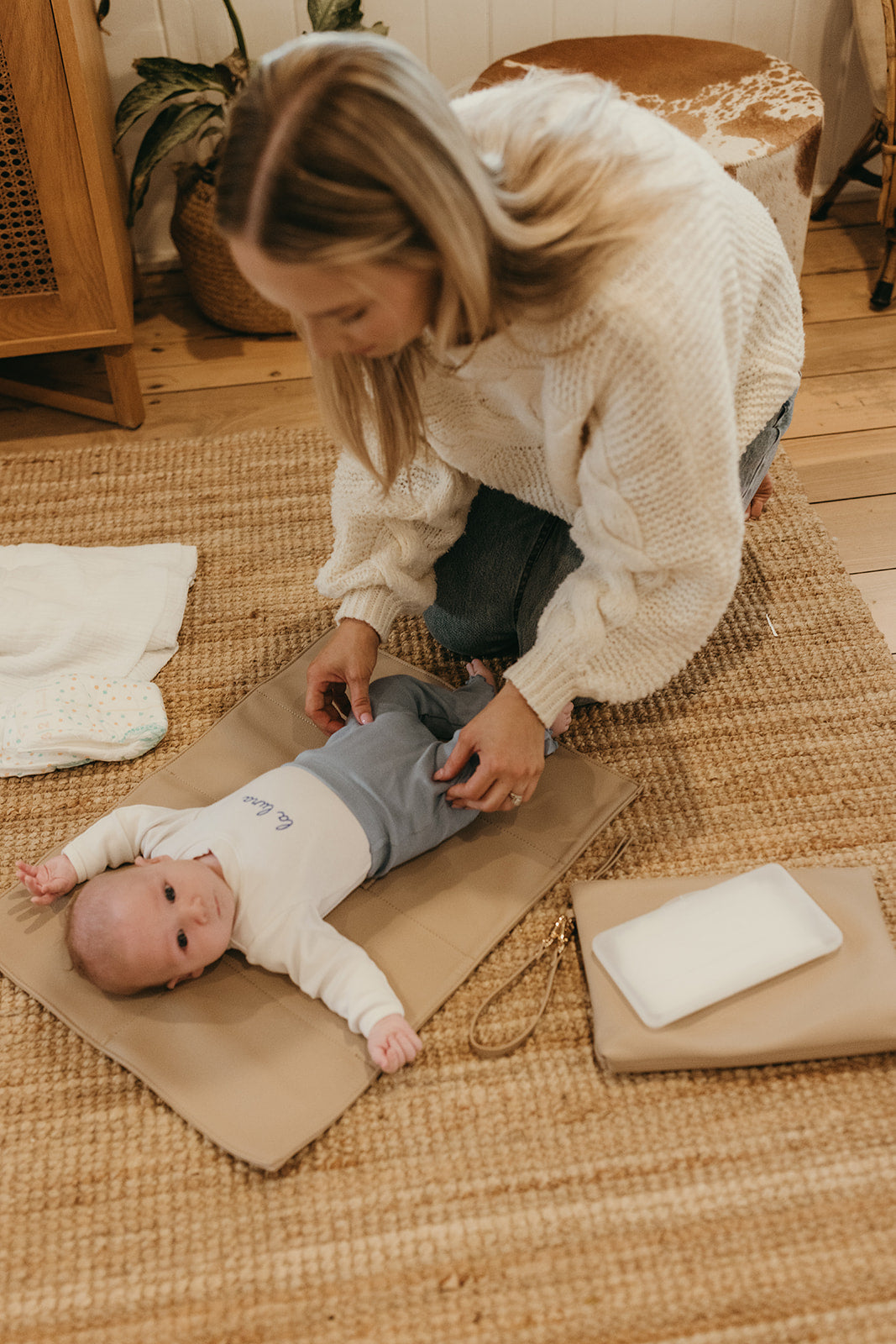 OiOi Nappy Changing Pouch - Oat