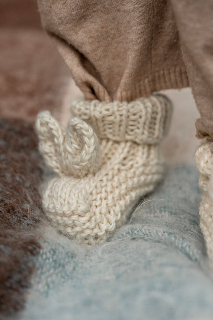 Acorn Cottontail Booties - Cream