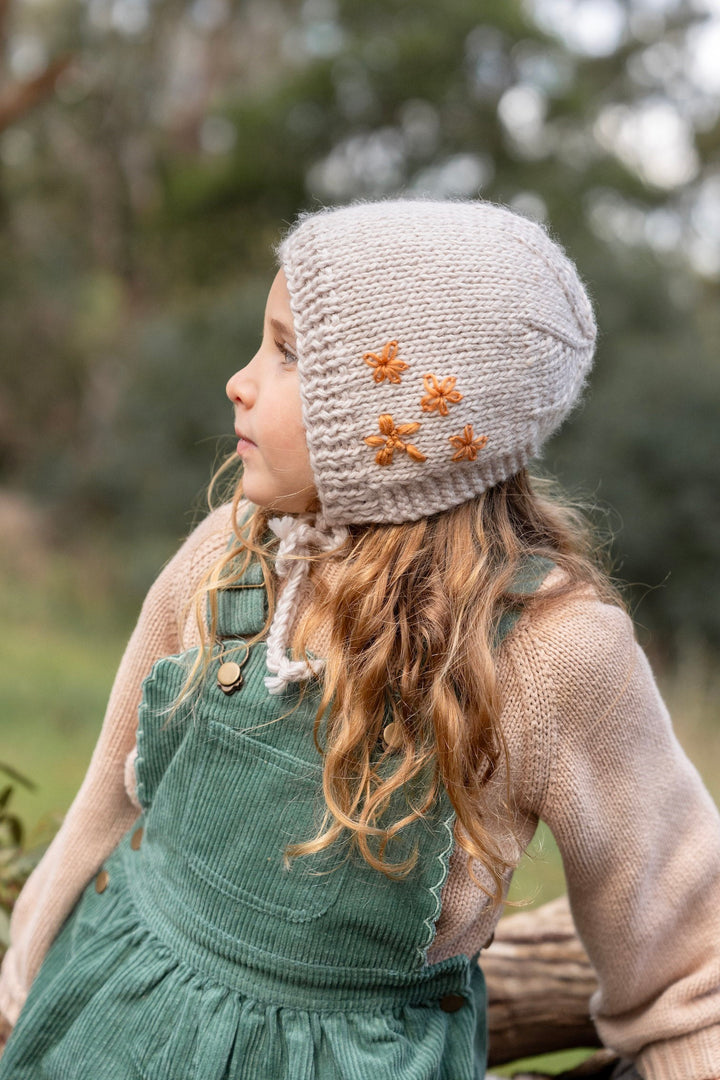 Acorn Flowers Bonnet - Oatmeal