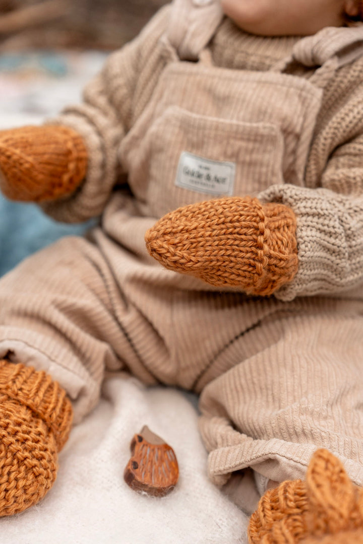 Acorn Cottontail Mittens - Caramel