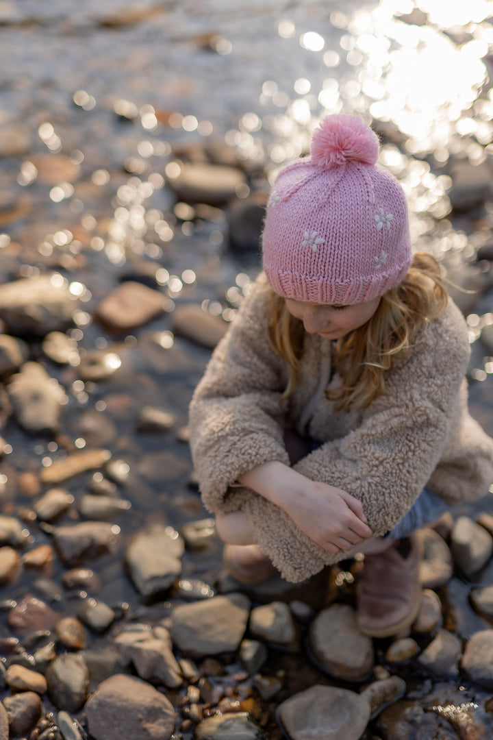 Acorn Daisy Beanie Pink