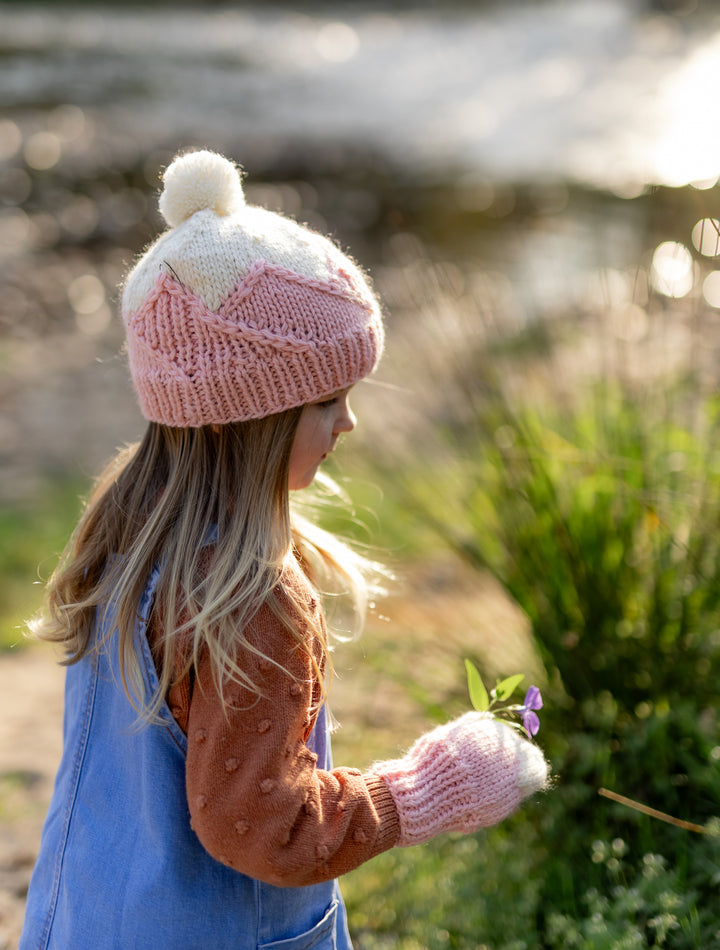 Acorn Mountain Top Mittens Pink