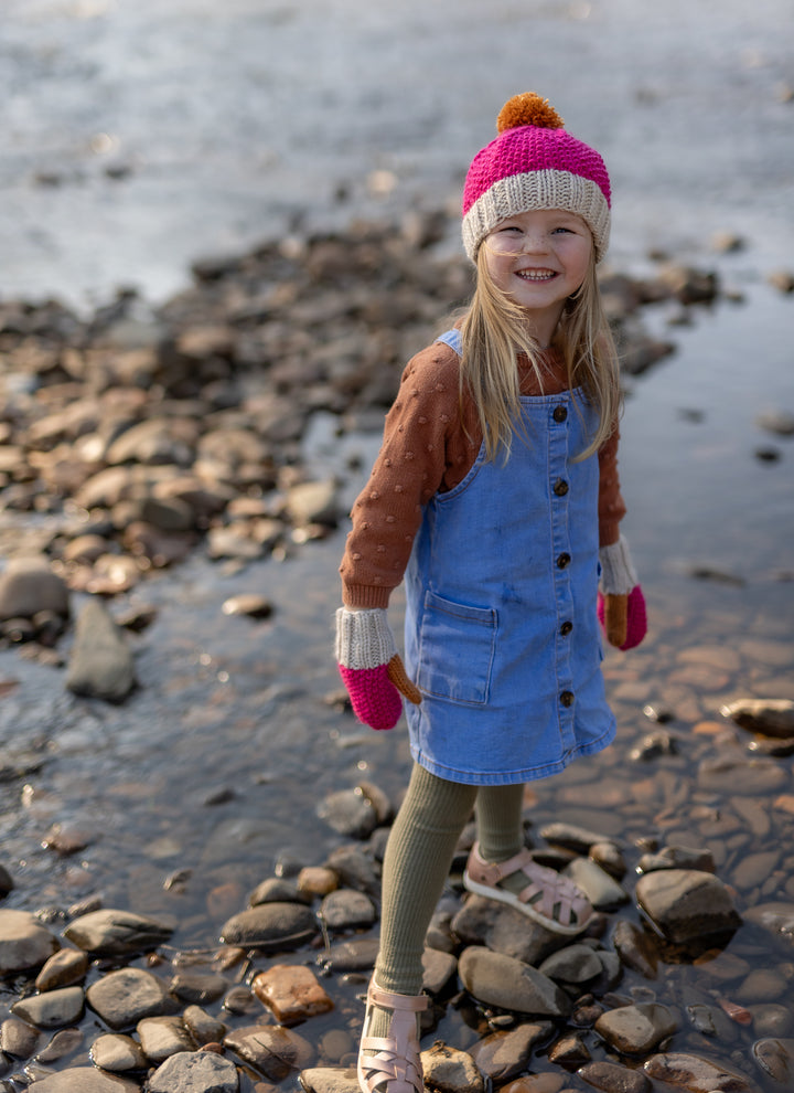 Acorn Wilderness Mittens Fuschia