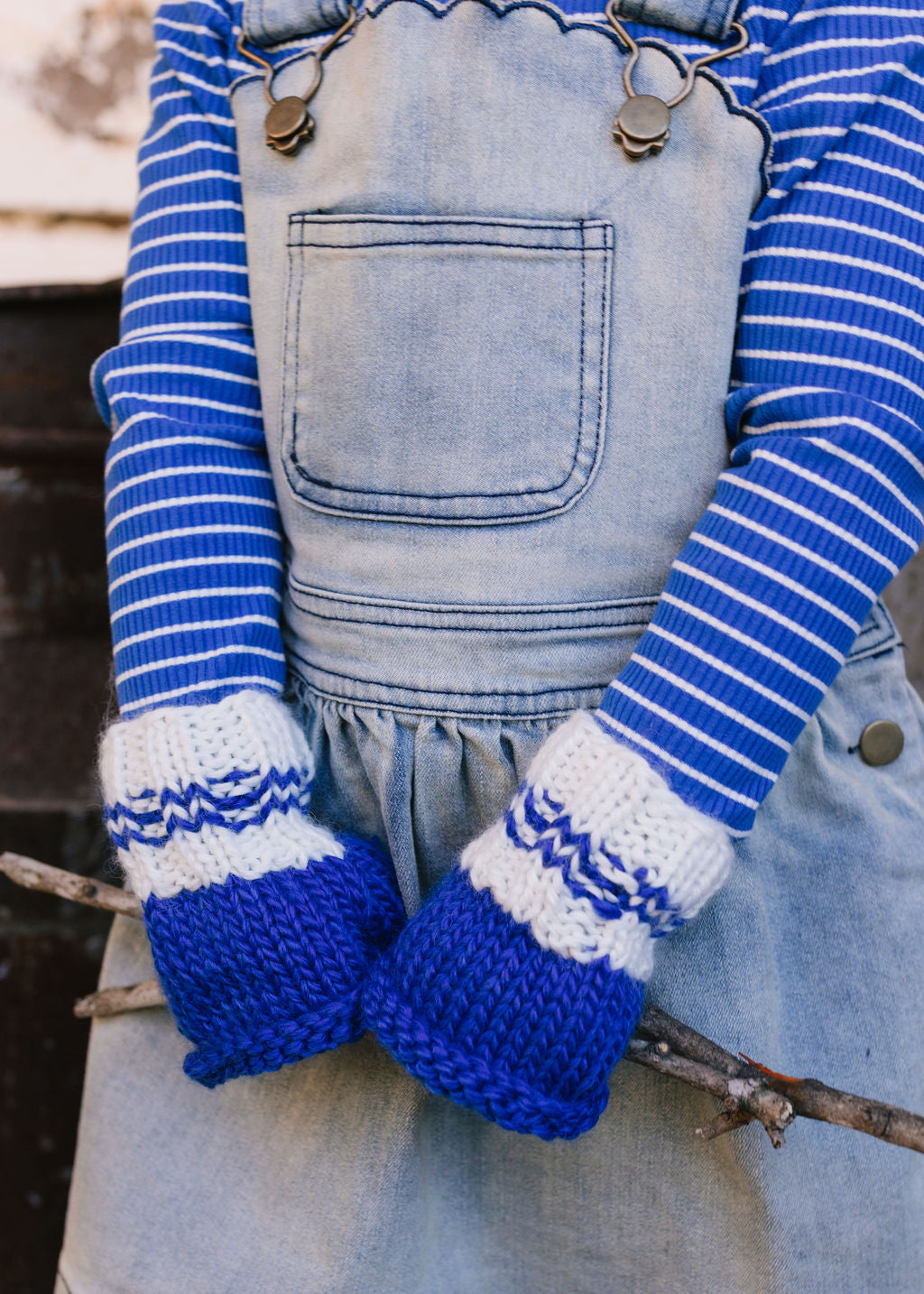 Denmark Mittens Blue and Cream