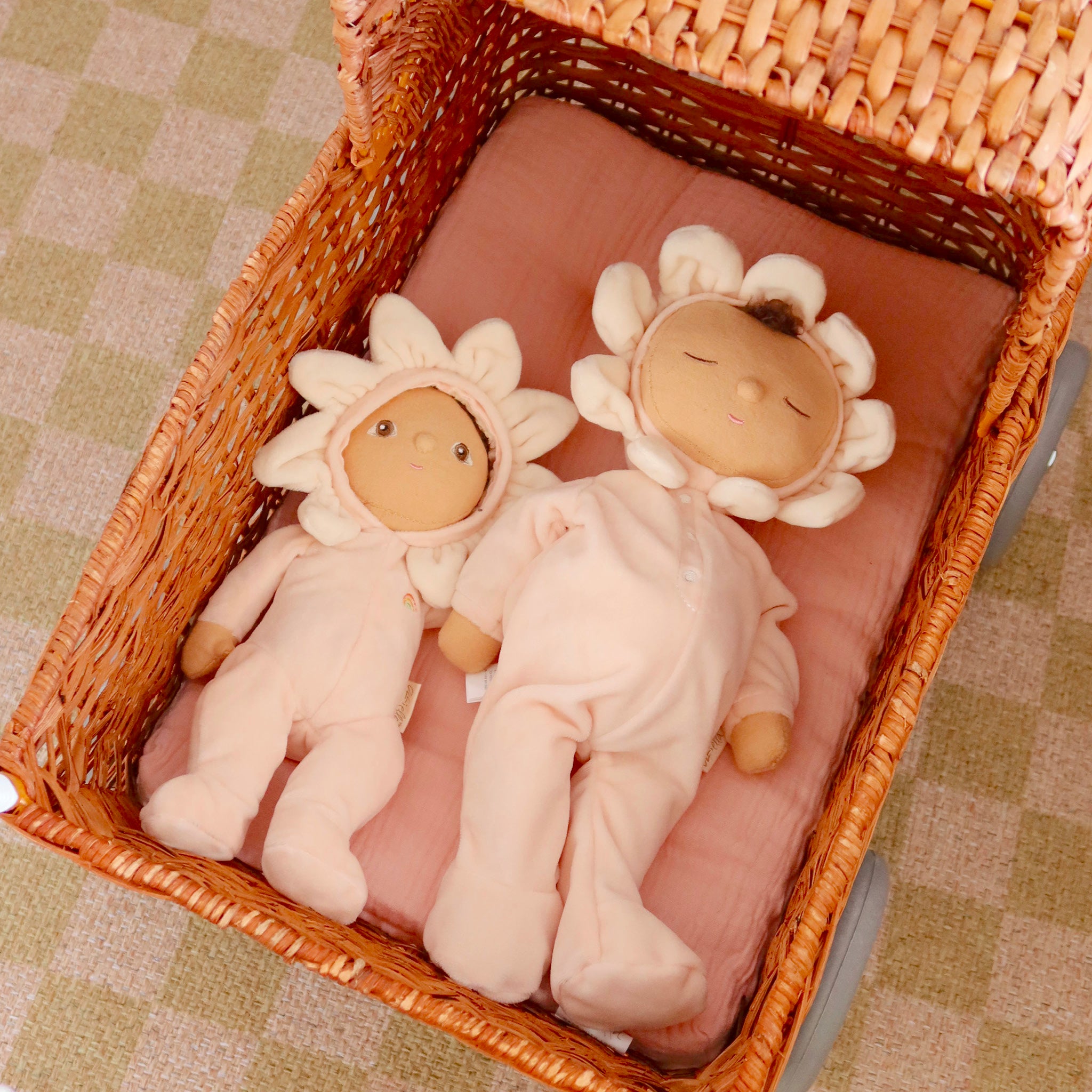 Limited Edition Dinky Dinkum - Gracie Gardenia