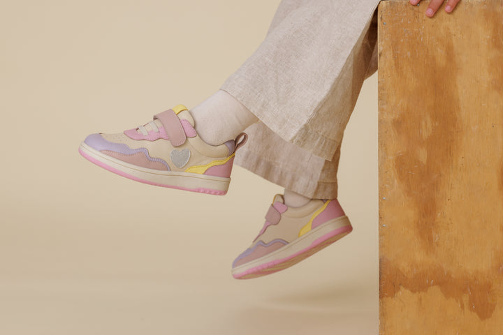 Pretty Brave Icon Trainer - Sparkle Hearts