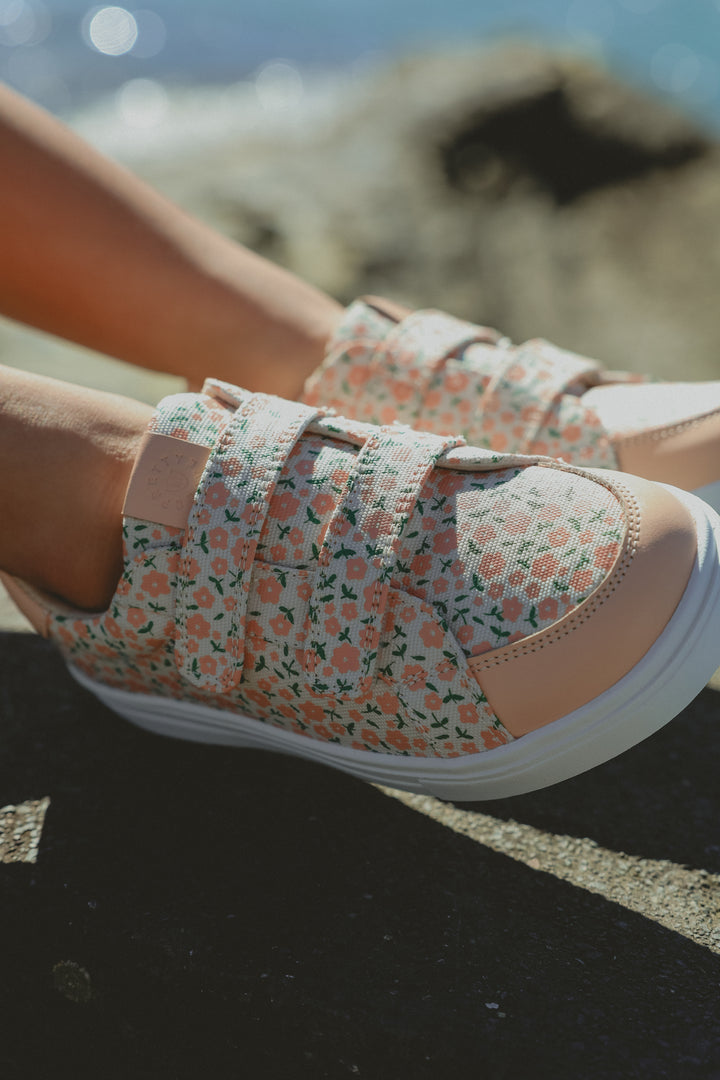 Pretty Brave Otto Canvas Peach Meadow