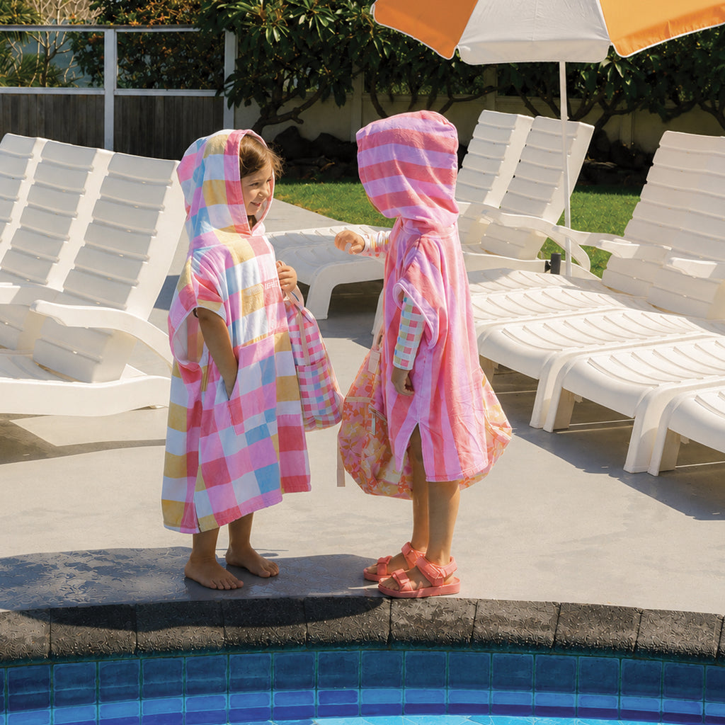 Hooded Towel Pop Gingham