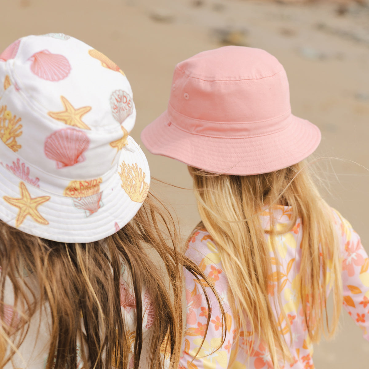 Reversible Bucket Hat Flamingo Stripe