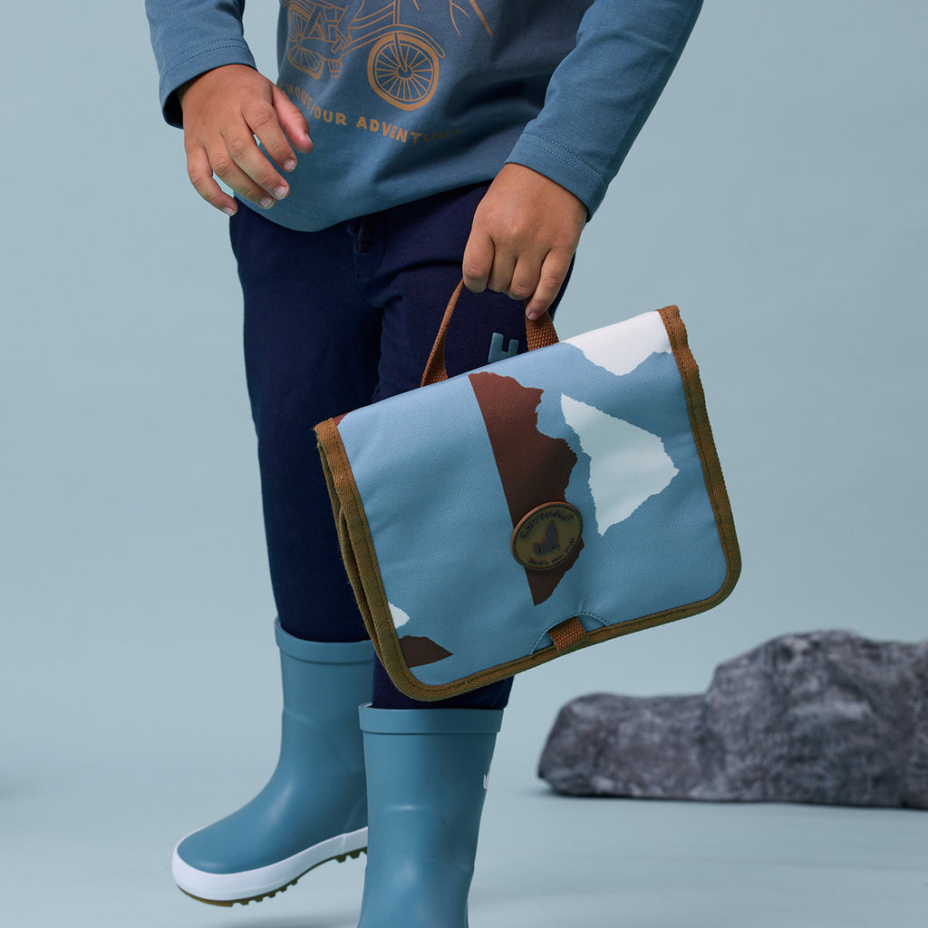 Hanging Toiletry Bag - Move Mountains