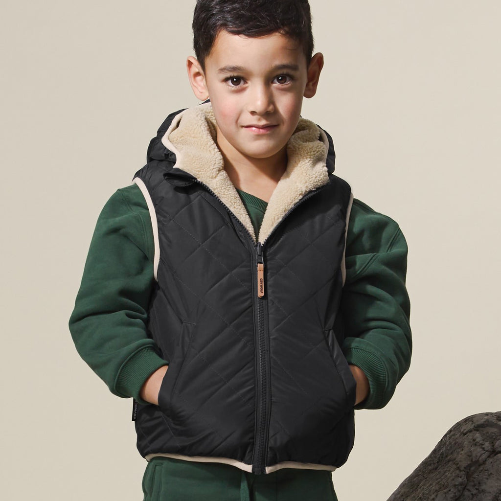 Reversible Yeti Vest - Black/Camel