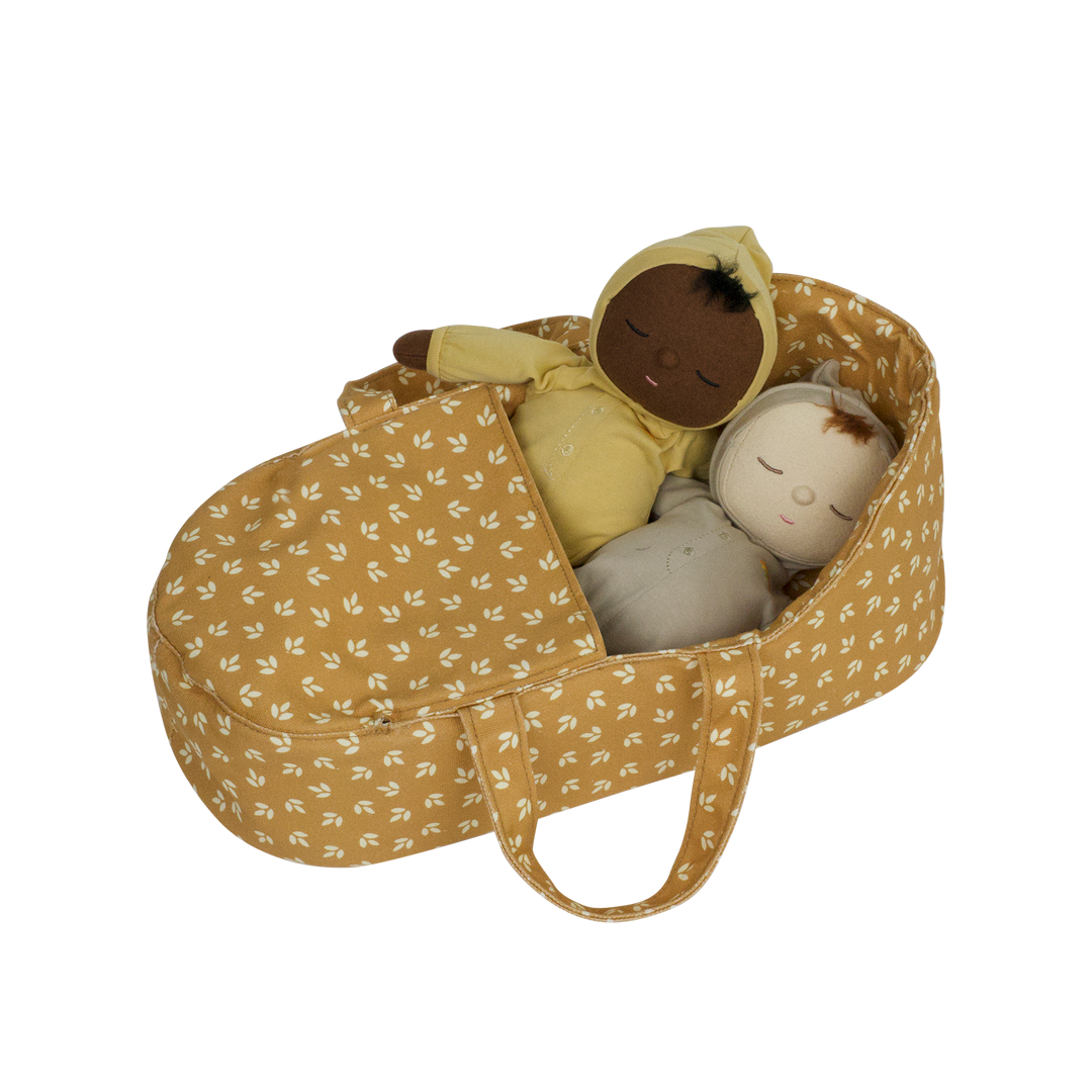 Olli Ella Dinkum Doll Carry Cot - Leaf