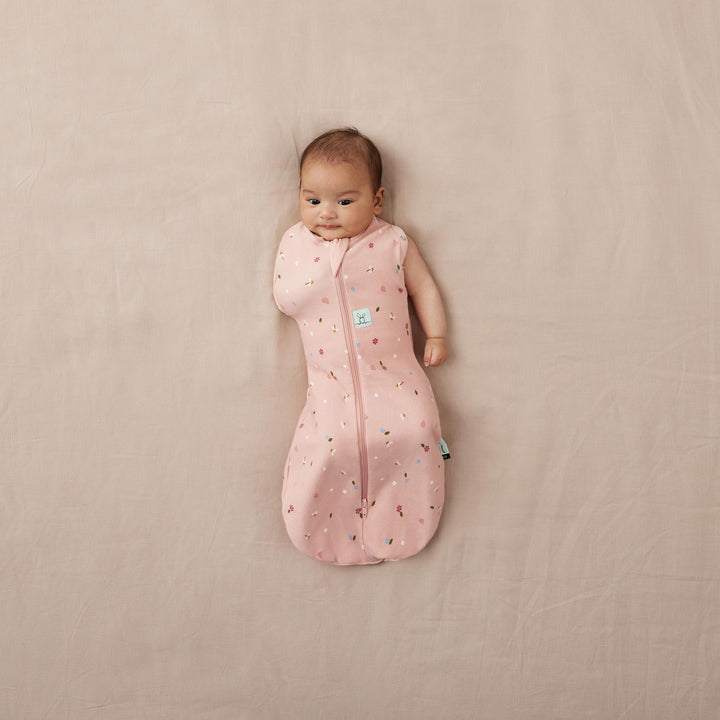 ergoPouch Cocoon Swaddle Bag  1.0 TOG - Daisies