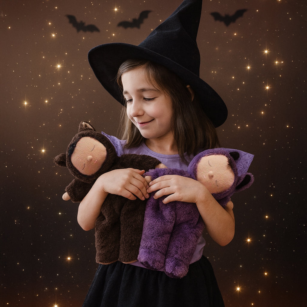 Olli Ella Cozy Dinkum Bat Ozzie Dark Umber