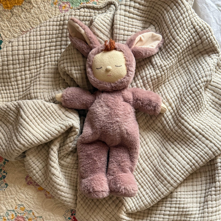 Olli Ella Cozy Dinkum Bunny Pickle - Mauve