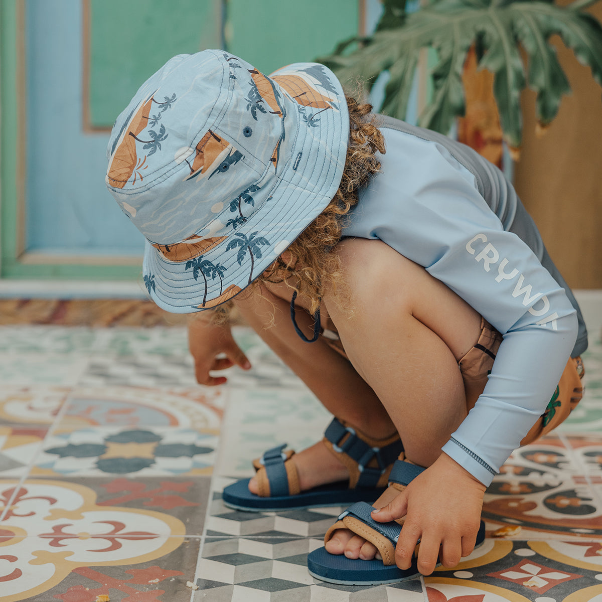 Crywolf Reversible Bucket Hat - Blue Lost Island
