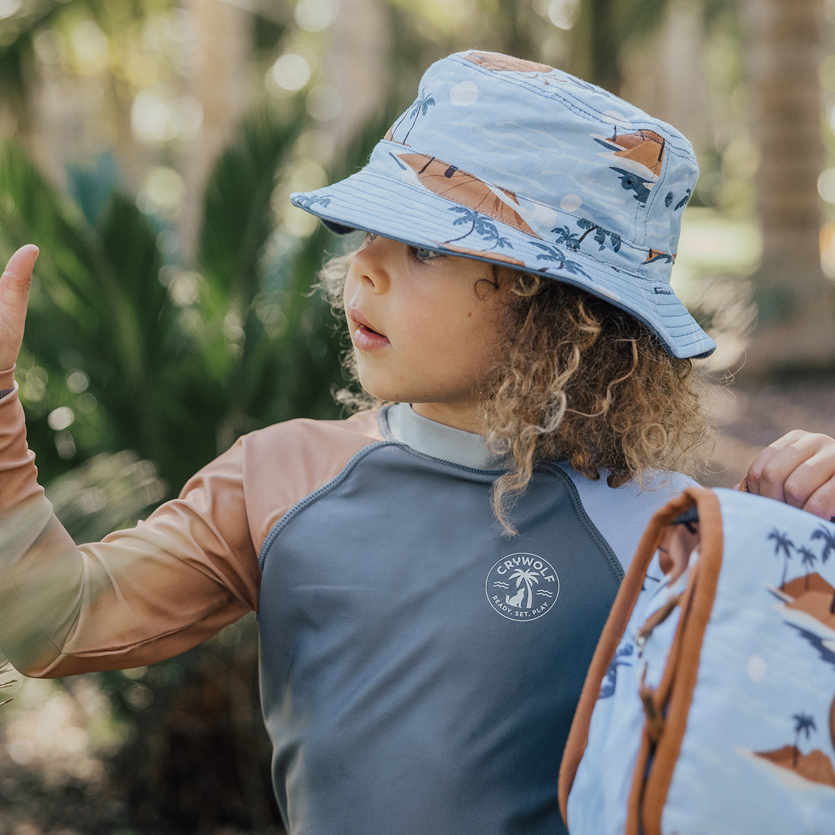 Crywolf Reversible Bucket Hat - Blue Lost Island