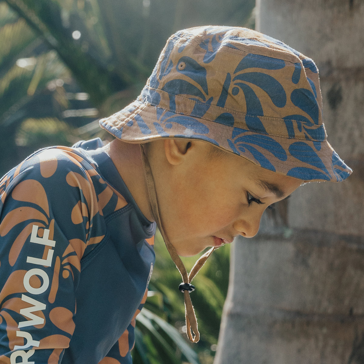 Crywolf Reversible Bucket Hat - Indigo Palms