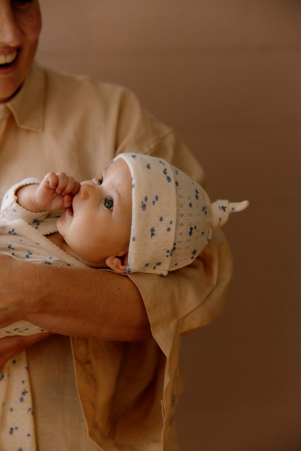 Knotted Beanie Pointelle - Daisy Print