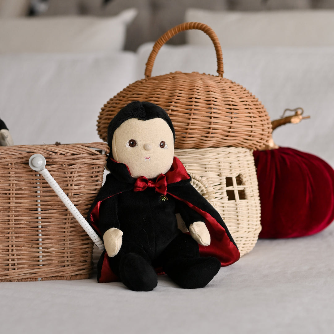 Olli Ella Dinky Dinkum Doll Vincent Vampire Black