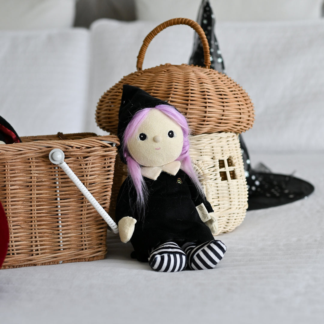 Olli Ella Dinky Dinkum Doll Willa Witch Black