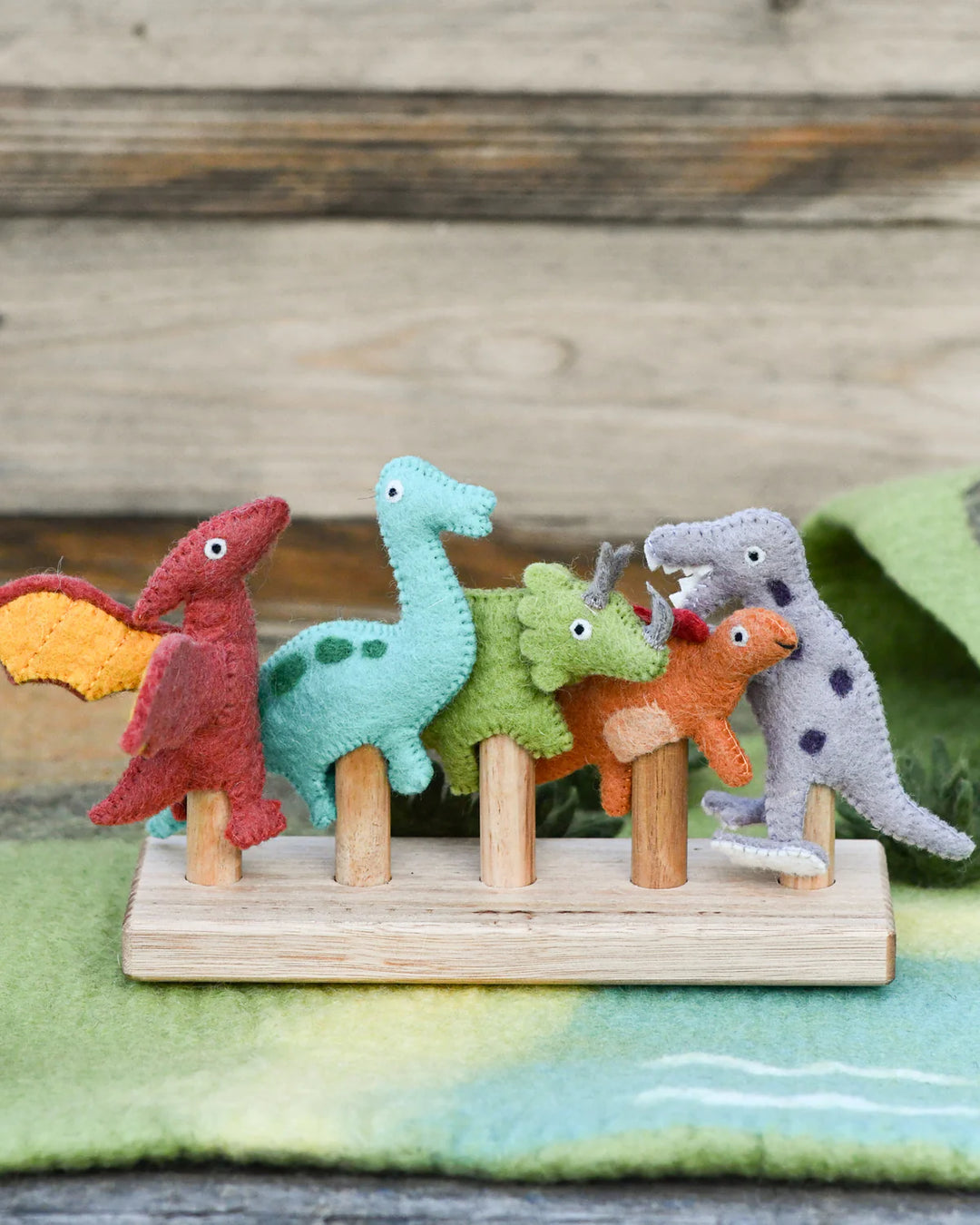 Tara Treasures Finger Puppet Set - Dinosaurs