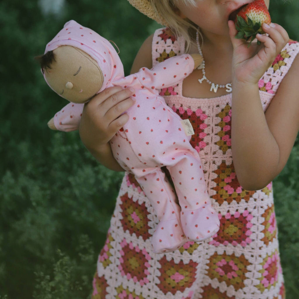 Dozy Dinkum Doll Pip - Strawberry