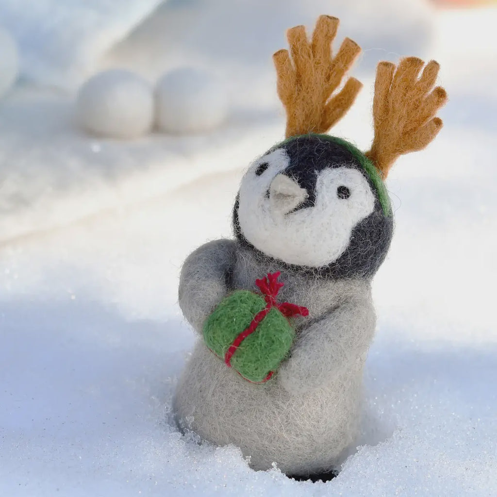 Tara Treasures Felt Penguin with Present Toy