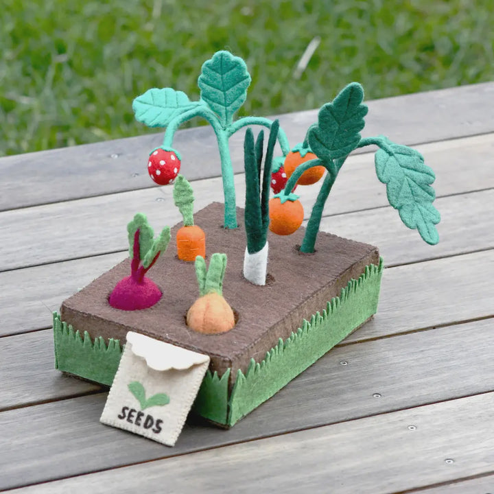 Tara Treasures Felt Garden Planter Box with Sprouts and Vegetables