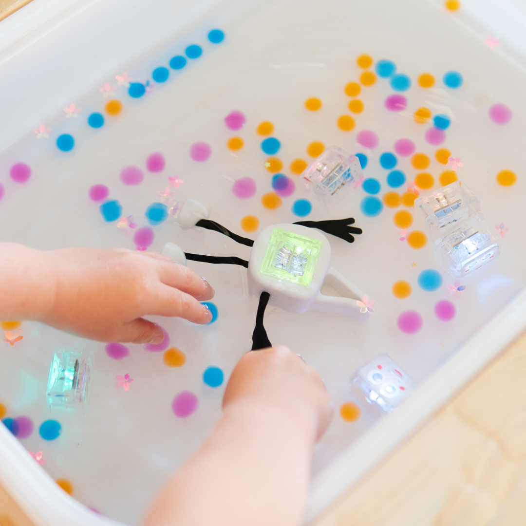 Glo Pal Characters - Party | White