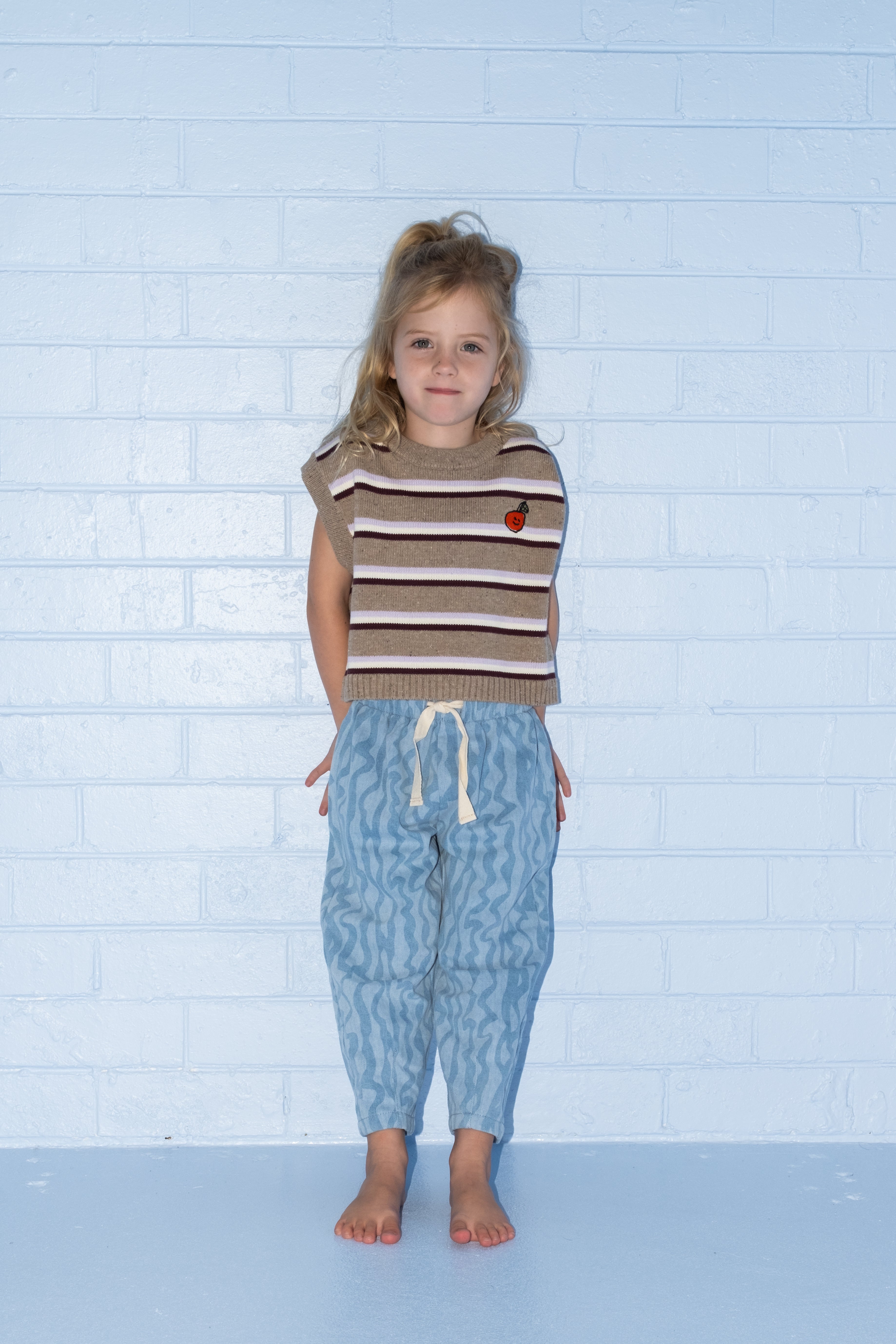 Organic Stripe Apple Knit Vest - Oatmilk