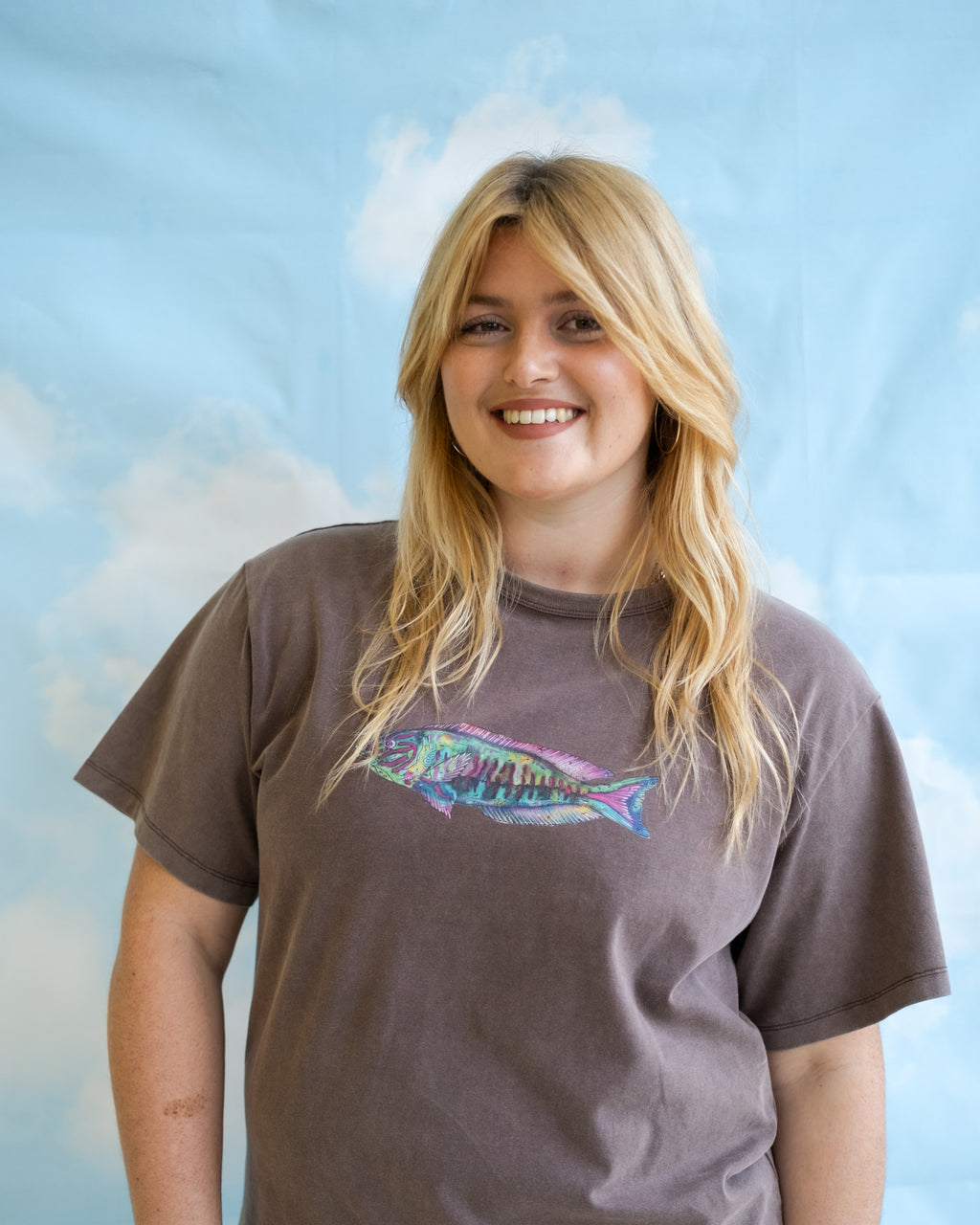 Ladies Parrot Fish Tee - Dune