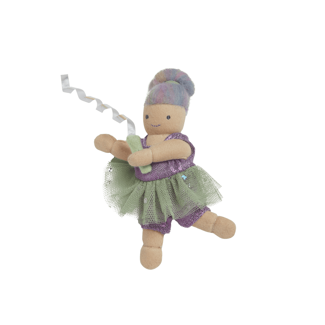 Olli Ella Holdie Adara the Acrobat