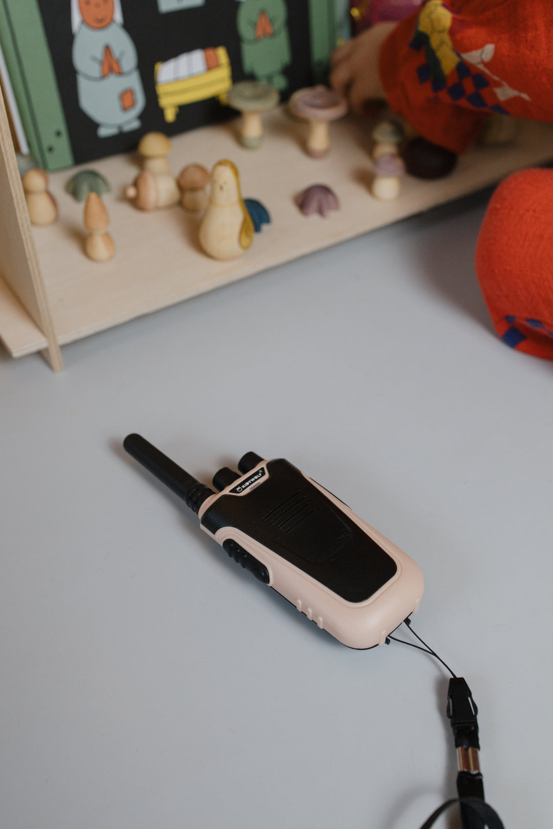 Kidytalk - Long Range Walkie-Talkie - Natural/Cyan