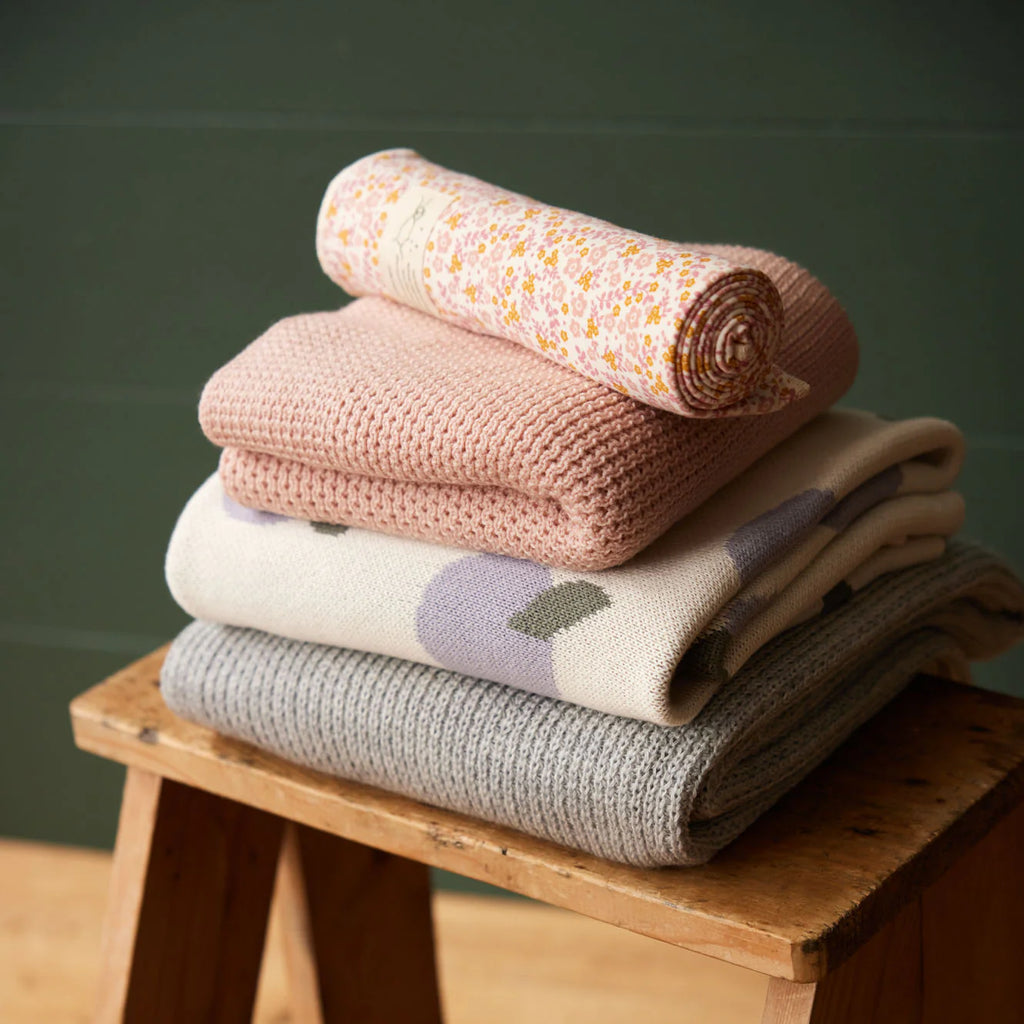 Merino Knit Cot Blanket - Rose Dust