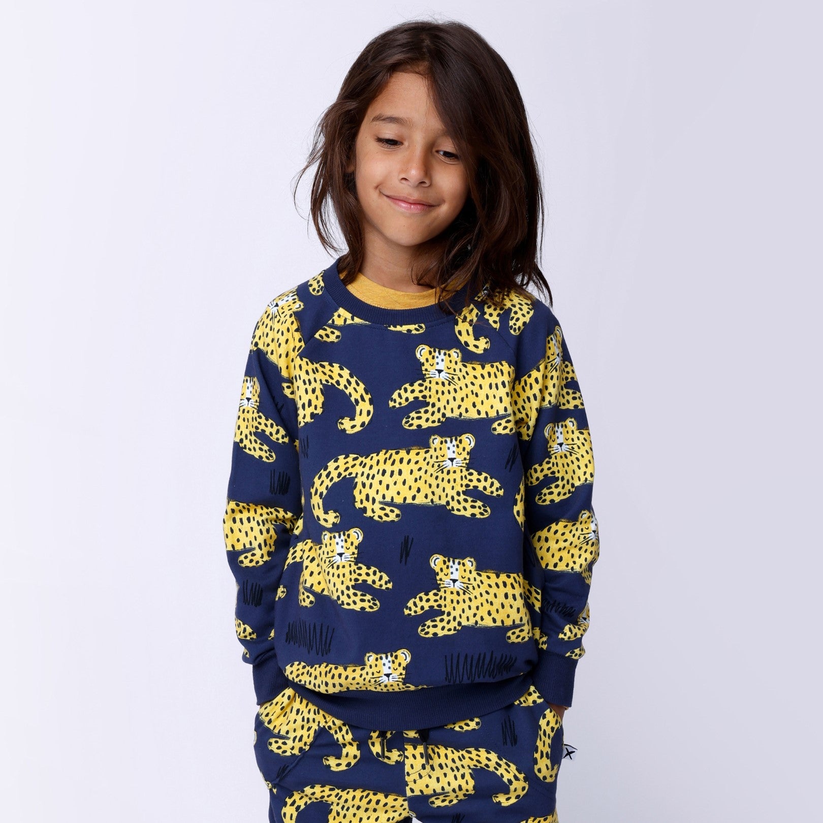 Relaxing Cheetahs Crew - Dark Blue
