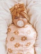 Organic Muslin Wrap - Daisy Chain
