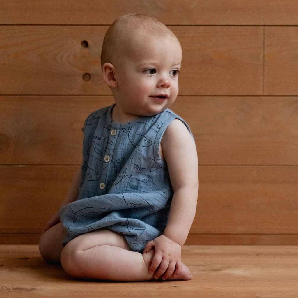 Nature Baby Cedar Suit Muslin - Blue Whale Print