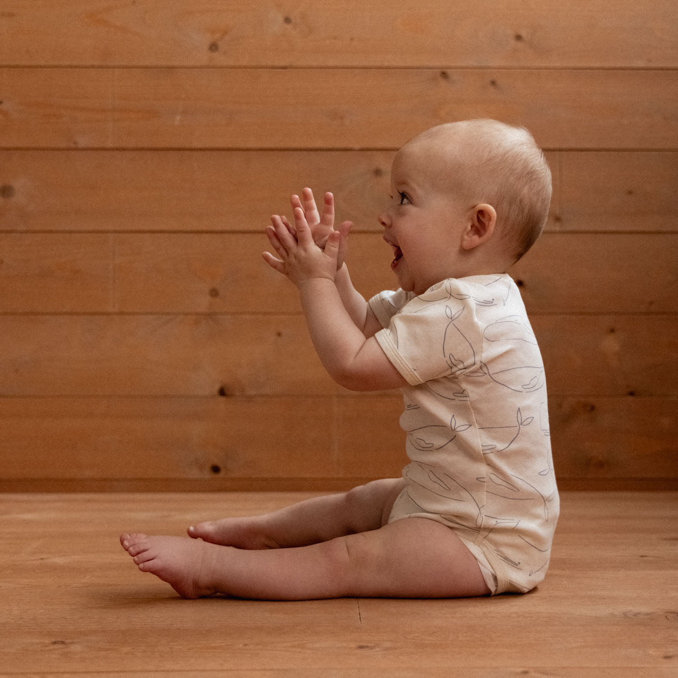 Nature Baby Short Sleeve Bodysuit - Whale Print