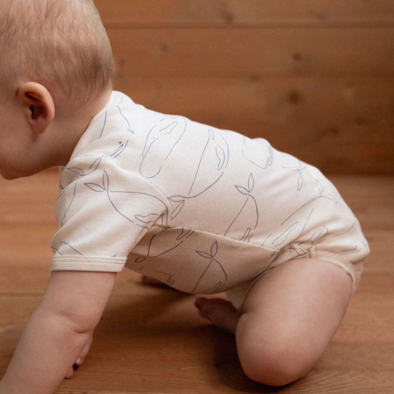 Nature Baby Short Sleeve Bodysuit - Whale Print