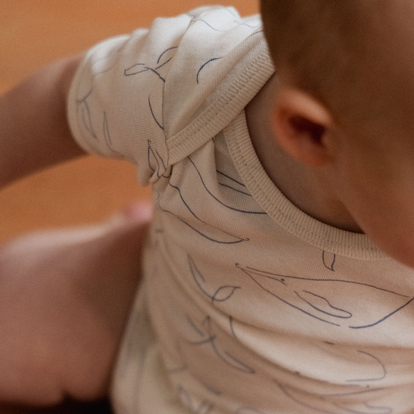 Nature Baby Short Sleeve Bodysuit - Whale Print