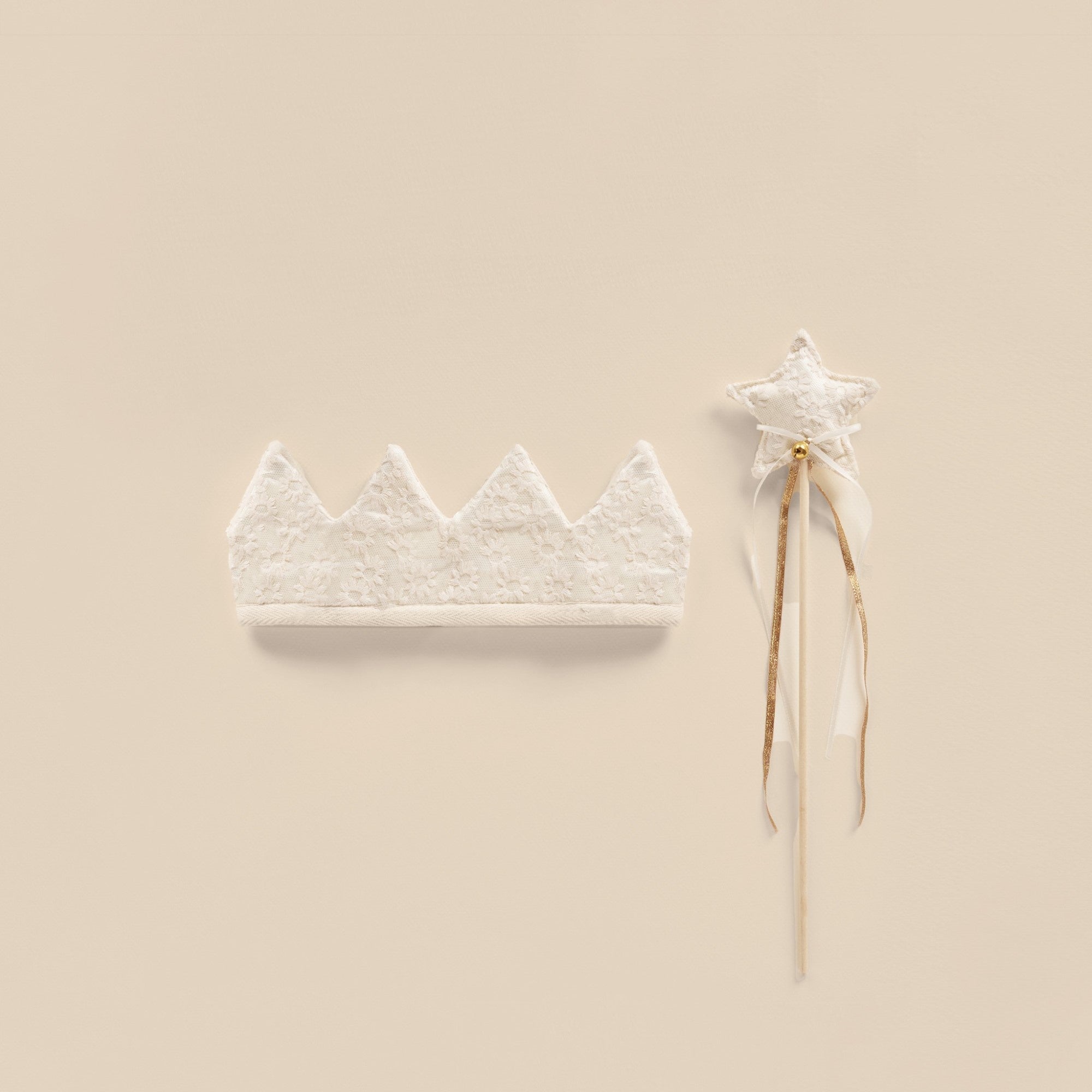 Nora Lee Crown & Wand - Daisy Embroidery