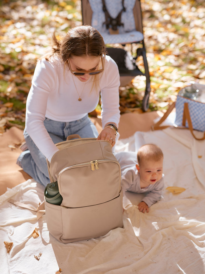 OiOi Nappy Backpack Multitasker - Oat