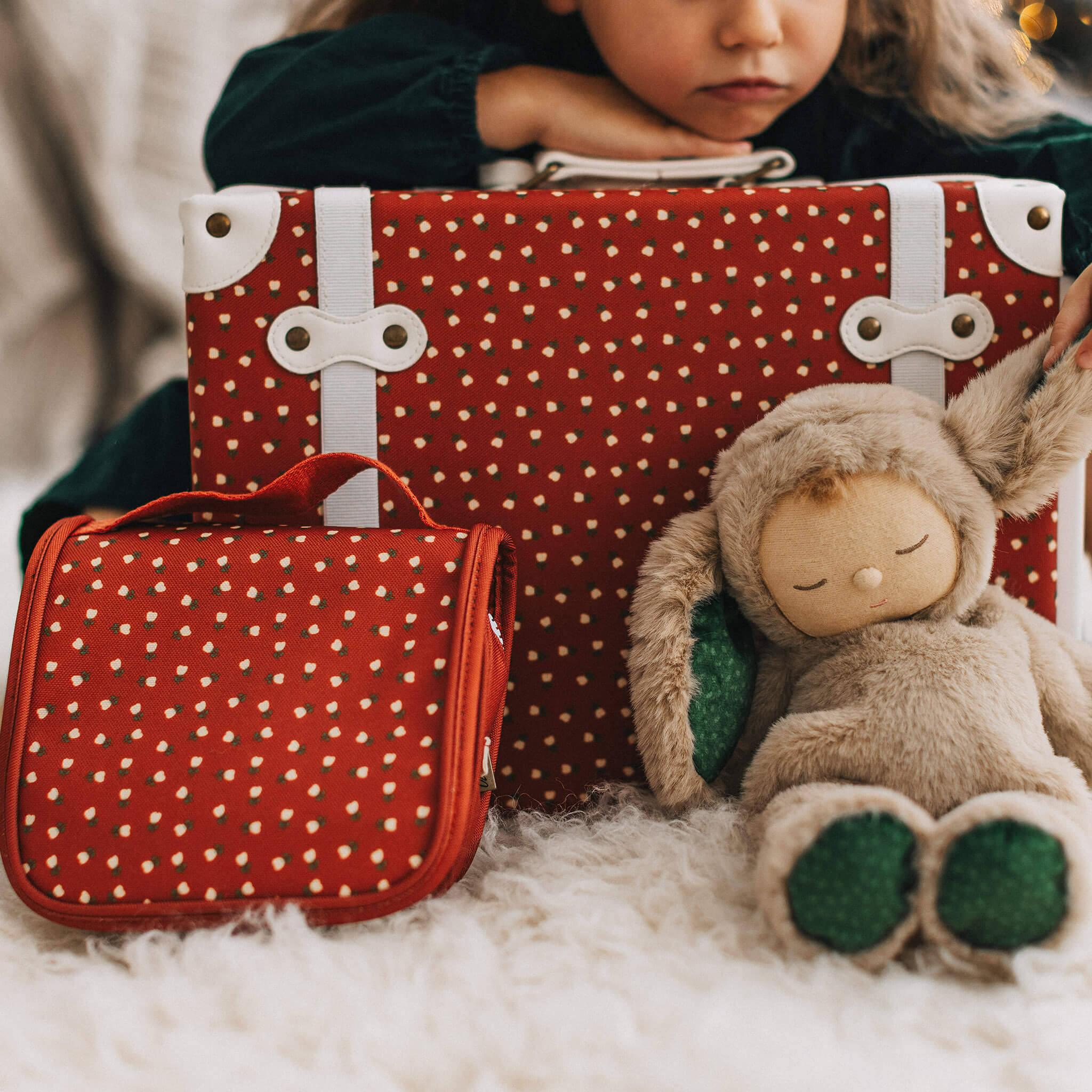 Holiday See-Ya Suitcase - Sweetheart Red