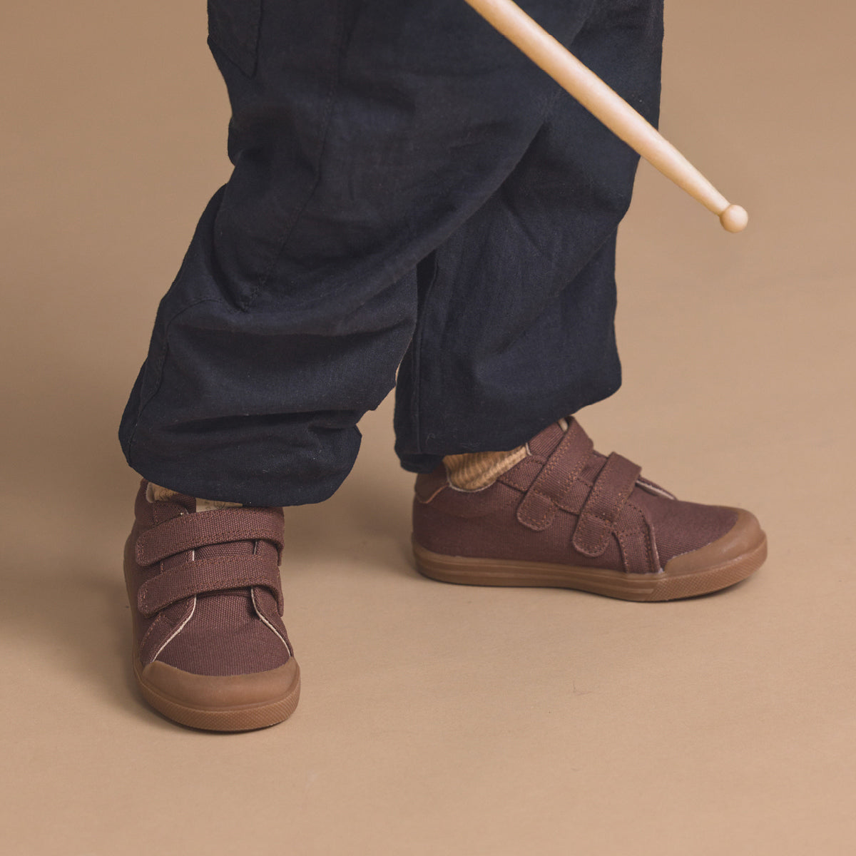 Otto Canvas Chocolate
