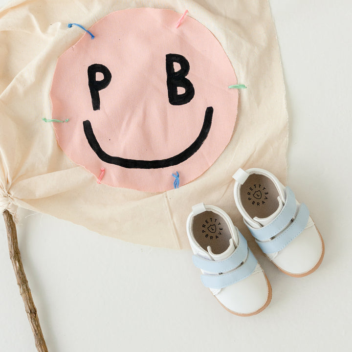 Pretty Brave Scout - White/Blue